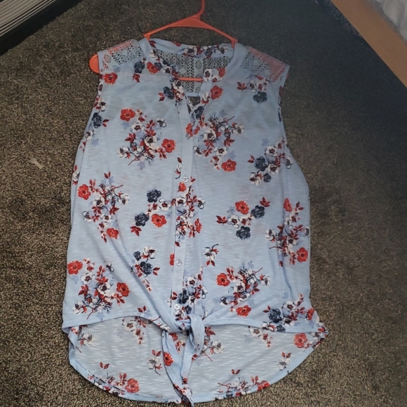 Light blue floral blouse - Picture 1 of 1